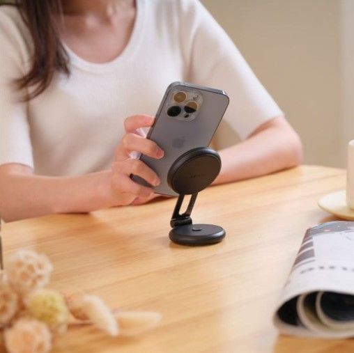 ADAM Mag Q Magnetic Stand for iPhone